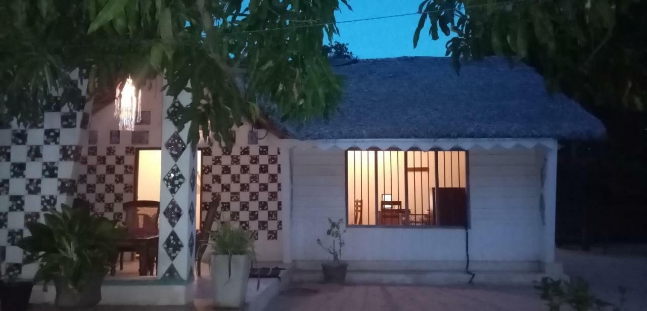 Cocodance Kitesurfing Resort Kalpitiya Exterior foto