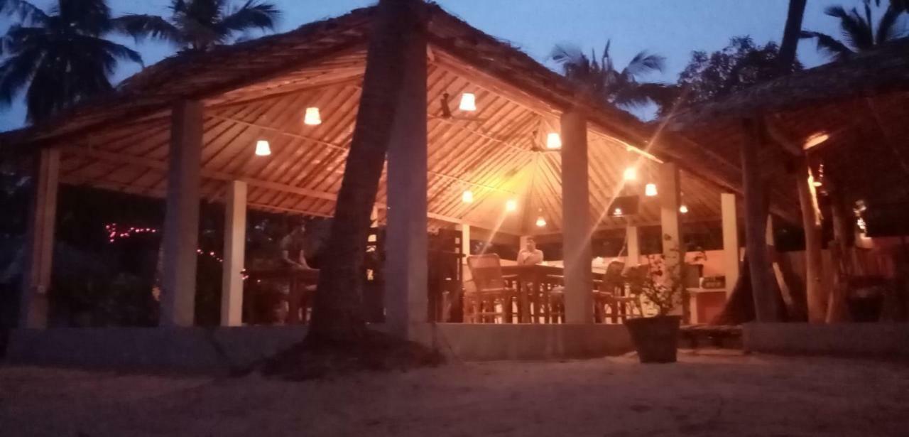 Cocodance Kitesurfing Resort Kalpitiya Exterior foto